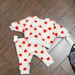 Cat & Jack White and Red Heart Kids Matching Set